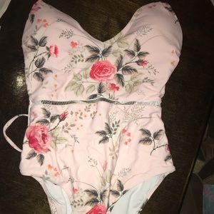 Cupshe one piece size small